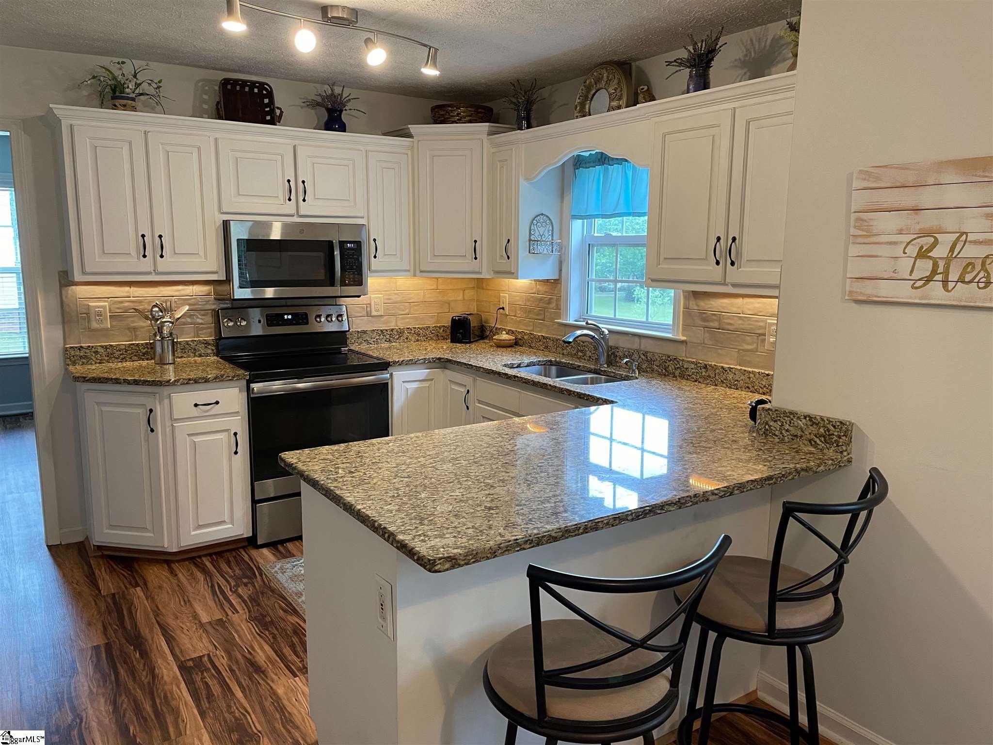 103 Haven Rest Easley, SC 29642 - Photo 7 of 20 Gallery Image 7