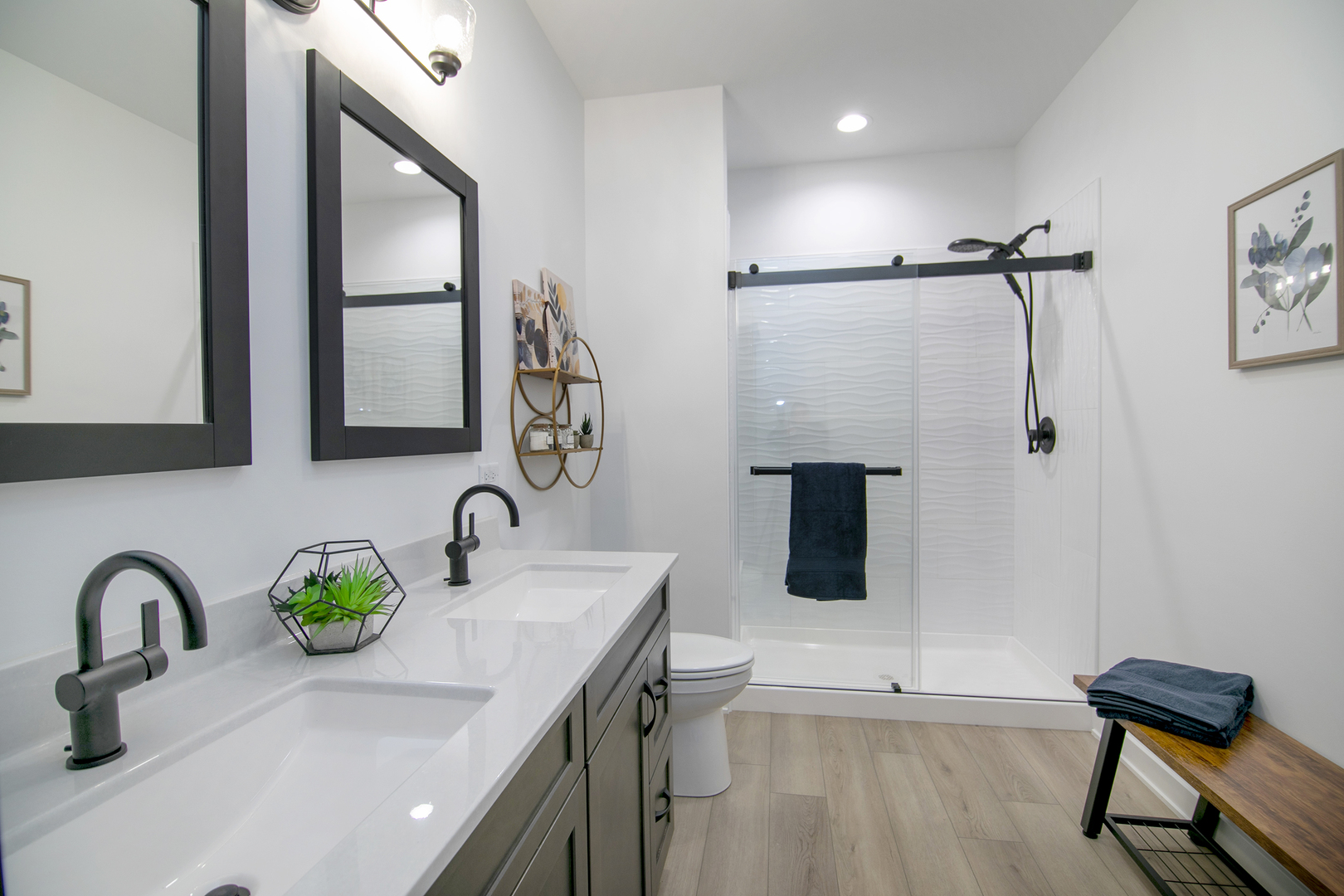 2050 Isabella Lane Minooka, IL 60447 - Photo 30 of 32 a bathroom with a sink and a mirror