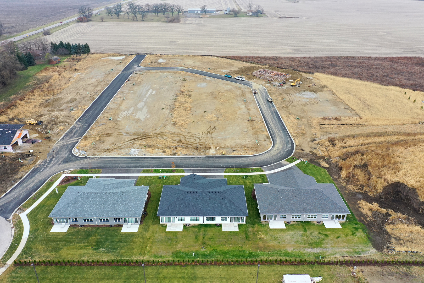 2050 Isabella Lane Minooka, IL 60447 - Photo 5 of 32 an aerial view of swimming pool with a garden