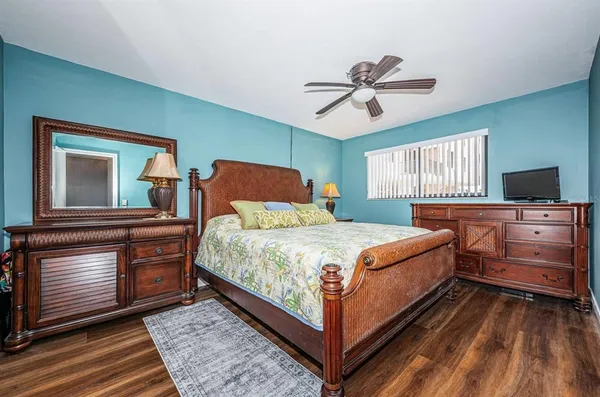 $2,100 | 6295 Bahia Del Mar Circle, Unit 204, St. Petersburg, FL 33715