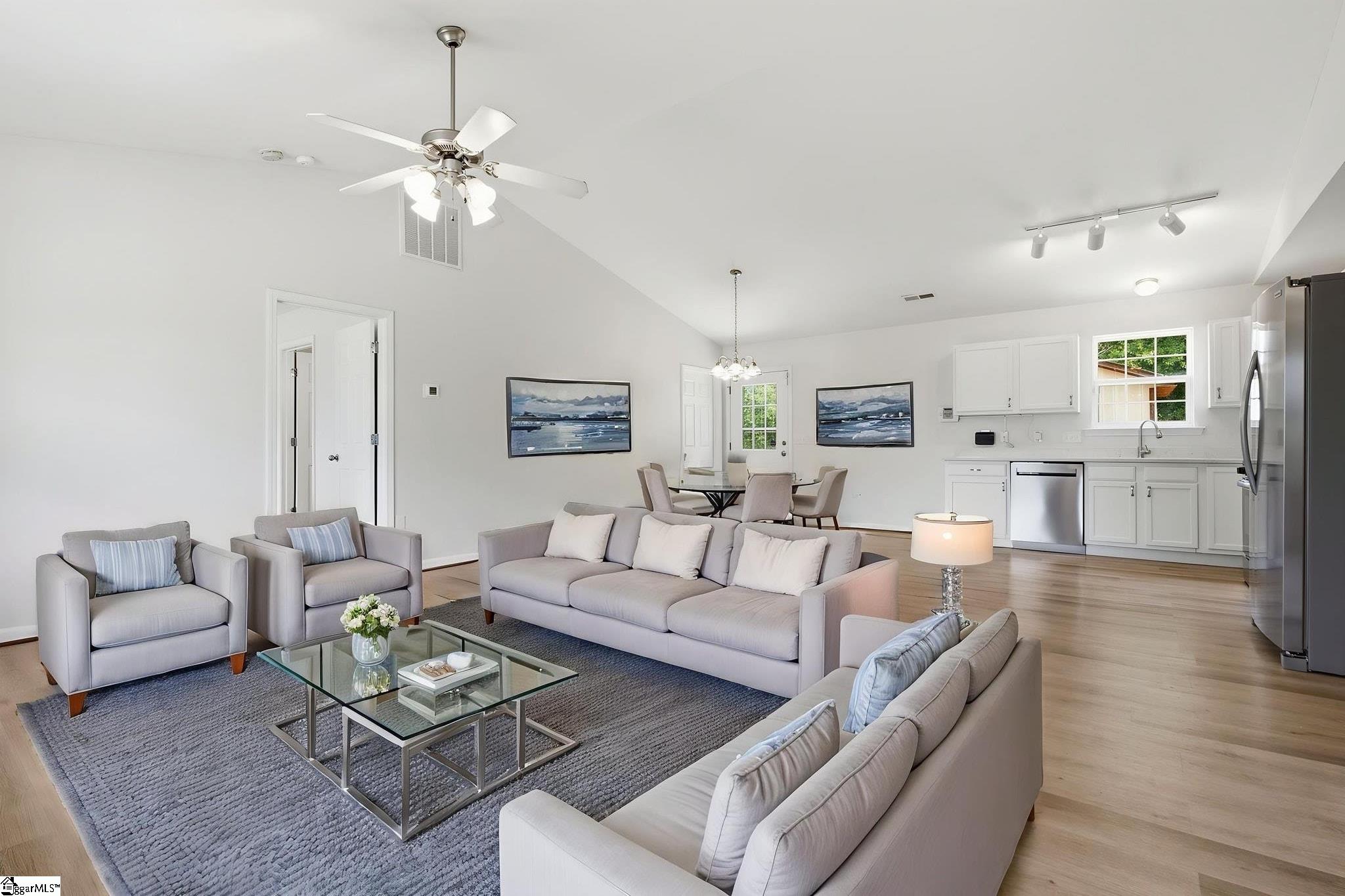 366 Edwards Road Lyman, SC 29365 - Photo 4 of 32