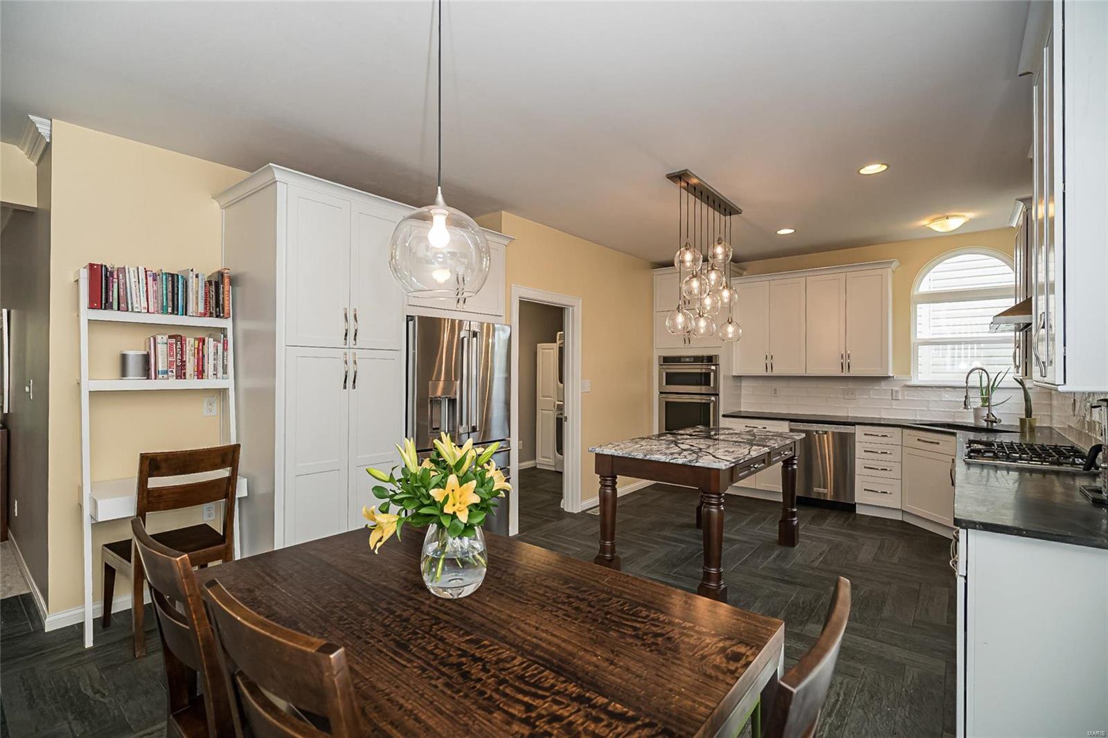 1217 Arbor Bluff Circle Ballwin, MO 63021 - Photo 23 of 48