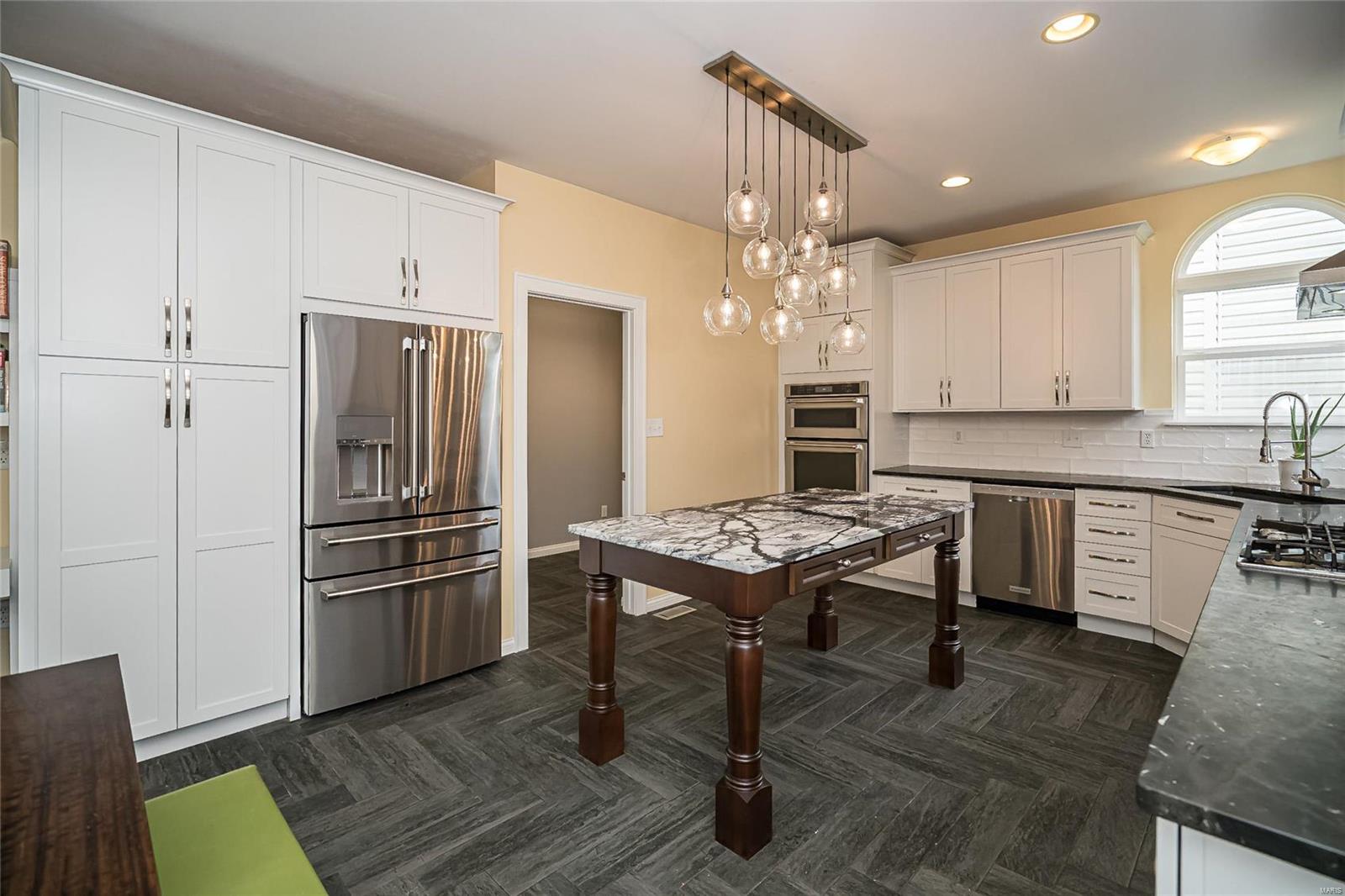 1217 Arbor Bluff Circle Ballwin, MO 63021 - Photo 24 of 48