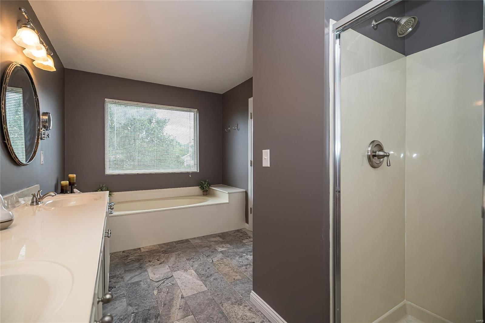 1217 Arbor Bluff Circle Ballwin, MO 63021 - Photo 34 of 48