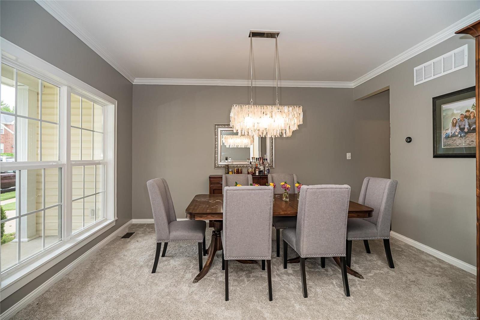 1217 Arbor Bluff Circle Ballwin, MO 63021 - Photo 7 of 48