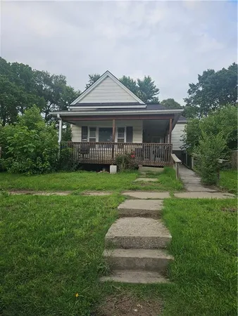 $87,500 | 209 West Nebraska Avenue, St. Joseph, MO 64504