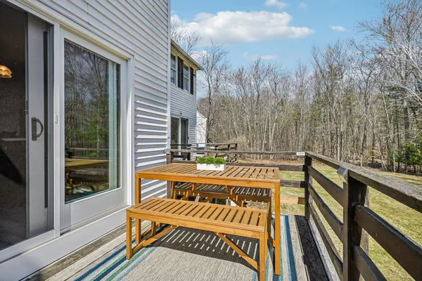 $449,900 | 13 Stanorm Drive, Unit F, Newmarket, NH 03857