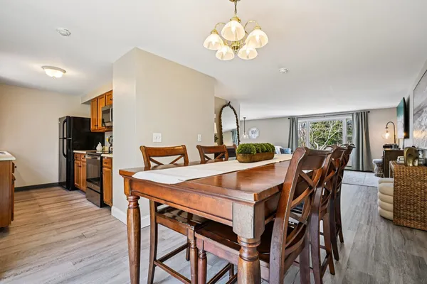 $449,900 | 13 Stanorm Drive, Unit F, Newmarket, NH 03857