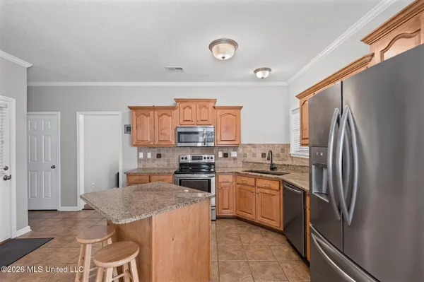 $345,000 | 8855 Oak Grove Boulevard, Olive Branch, MS 38654