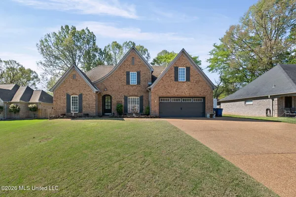 $345,000 | 8855 Oak Grove Boulevard, Olive Branch, MS 38654