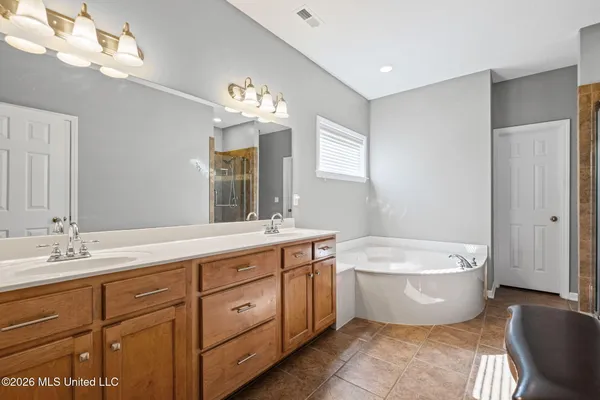 $345,000 | 8855 Oak Grove Boulevard, Olive Branch, MS 38654