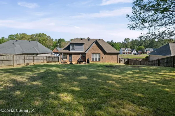 $345,000 | 8855 Oak Grove Boulevard, Olive Branch, MS 38654