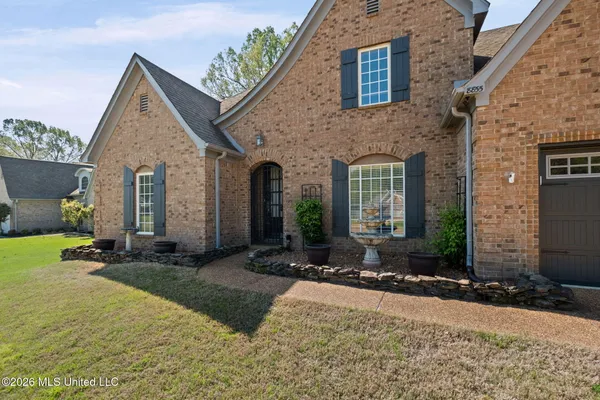 $345,000 | 8855 Oak Grove Boulevard, Olive Branch, MS 38654