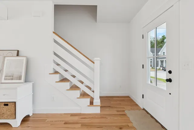 $750,000 | 14 Holbrook Farms Way, Unit 1, Scarborough, ME 04074