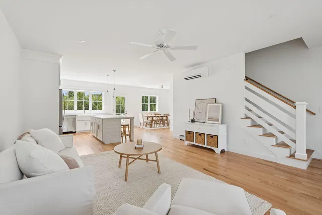 $750,000 | 14 Holbrook Farms Way, Unit 1, Scarborough, ME 04074