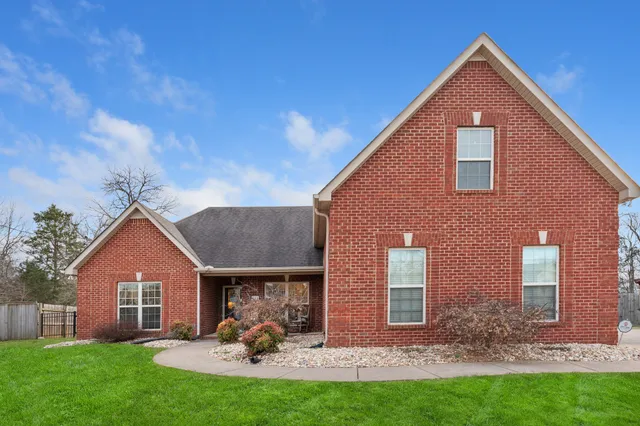 $489,900 | 1009 Spring Creek Drive, Murfreesboro, TN 37129