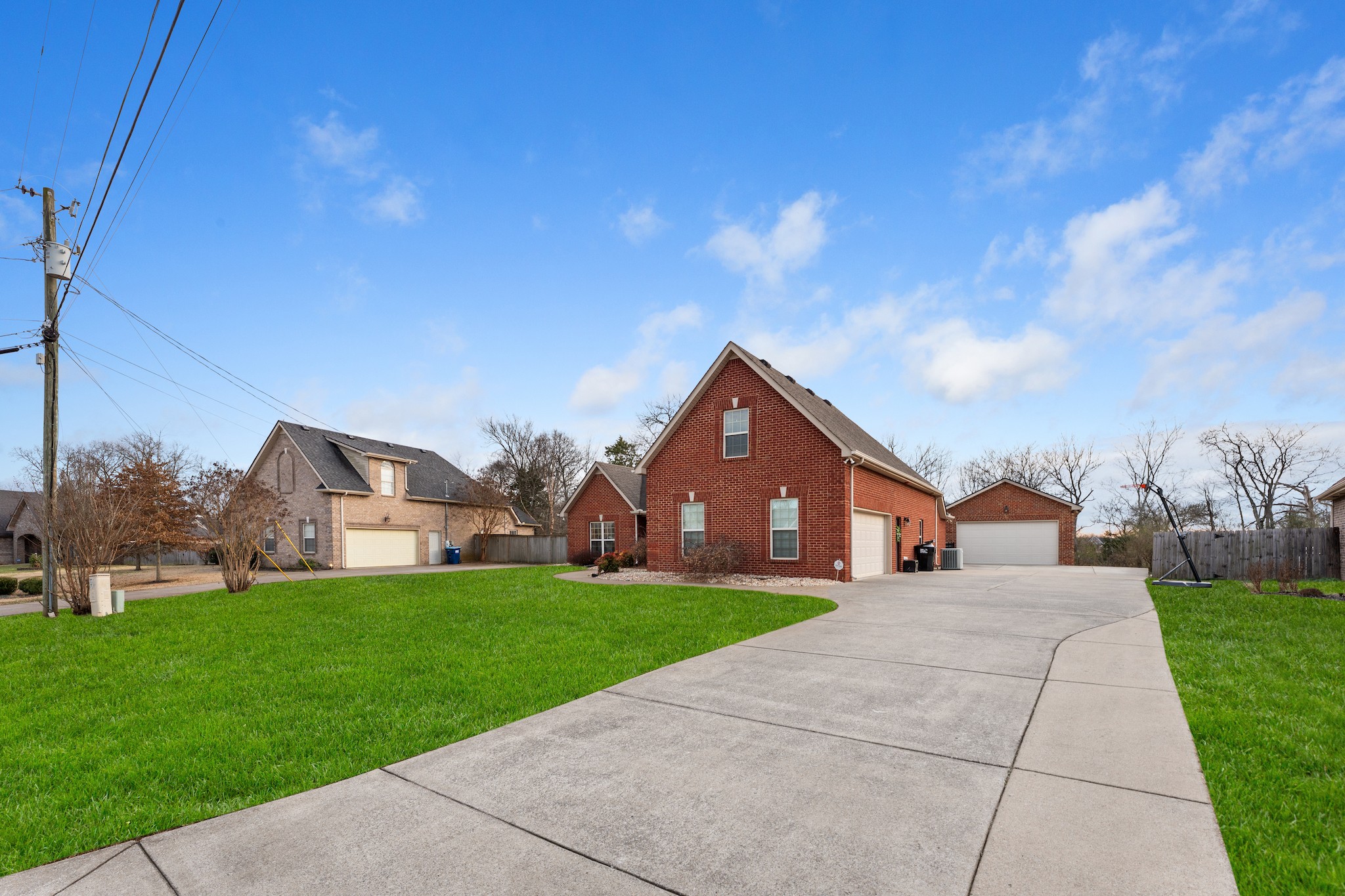 1009 Spring Creek Drive Murfreesboro, TN 37129 - Photo 3 of 52
