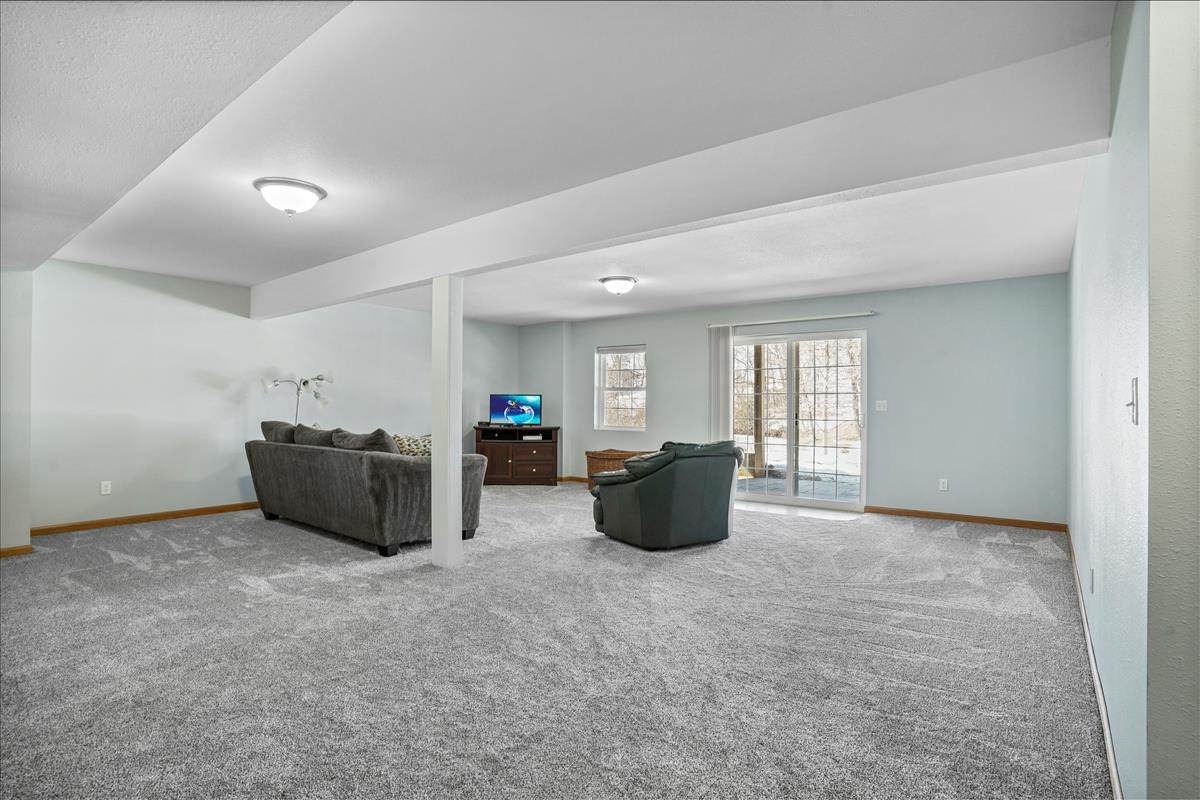 25704 Golden Pond Road Southeast Lone Tree, IA 52755 - Photo 14 of 27 Gallery Image 14