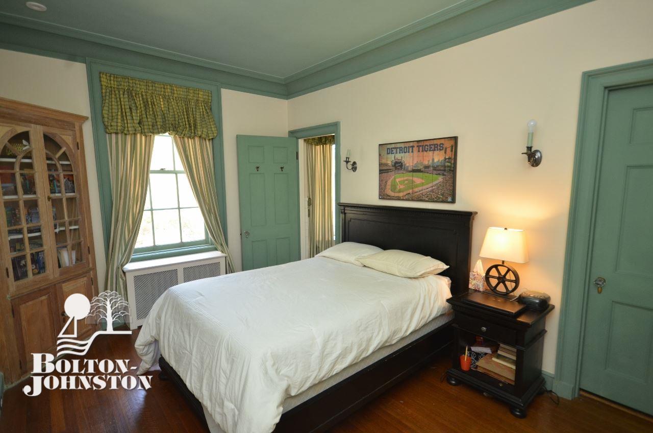 99 Lothrop Road Grosse Pointe Farms, MI 48236 - Photo 40 of 71