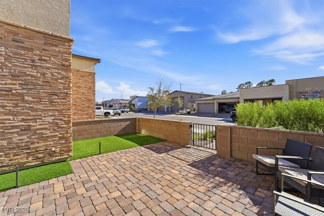 116 Barclay Hts Avenue Henderson, NV 89015 - Photo 7 of 63