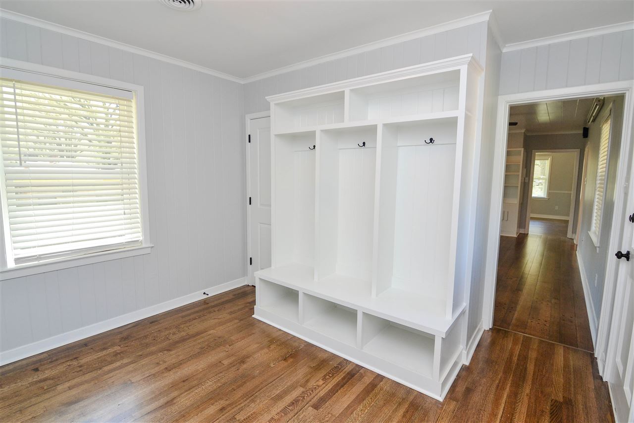 1010 Kings Park Road Memphis, TN 38117 - Photo 13 of 25 Gallery Image 13