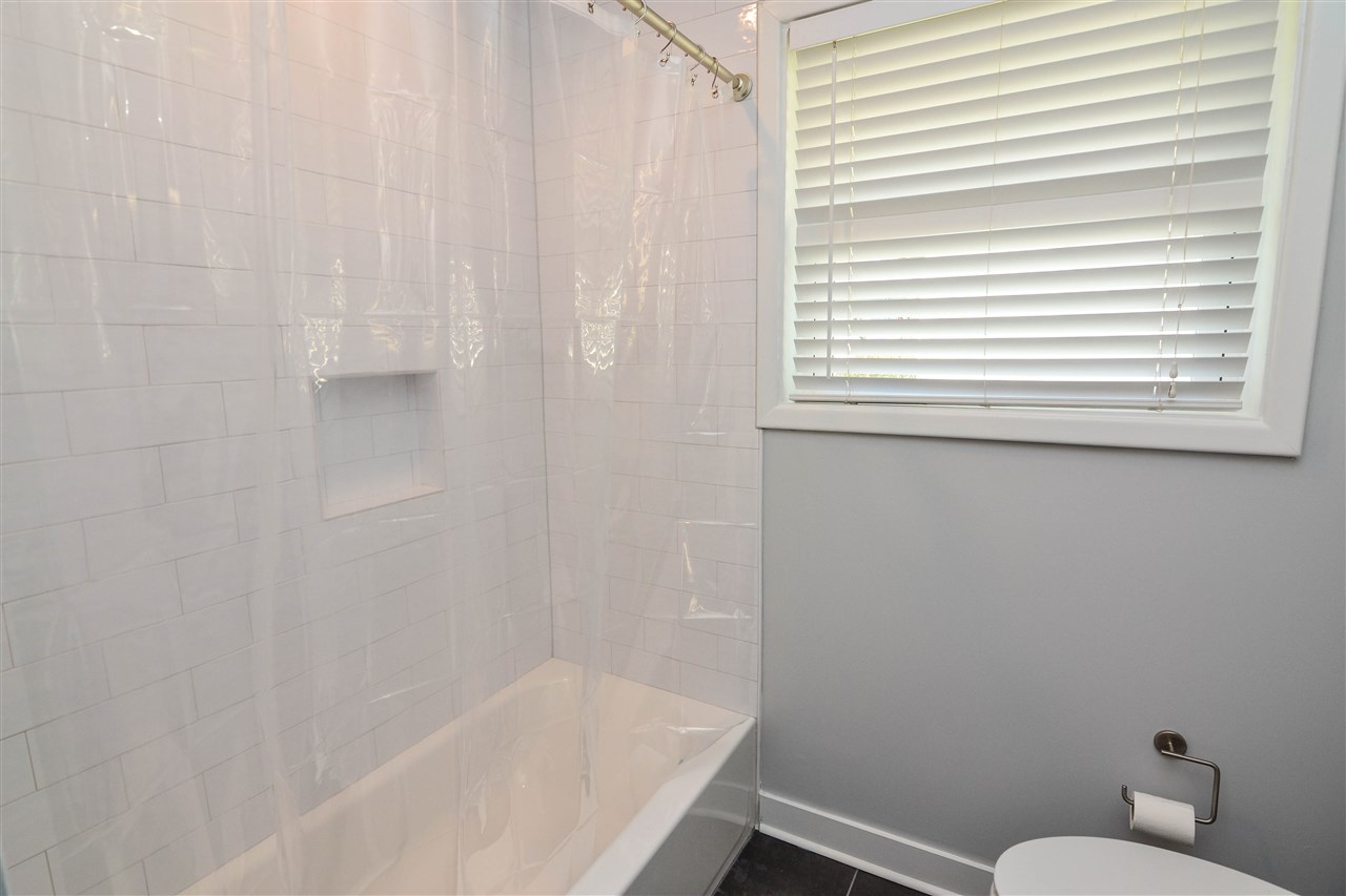 1010 Kings Park Road Memphis, TN 38117 - Photo 17 of 25 Gallery Image 17