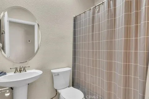 $660,000 | 17601 Bangor Avenue, Hesperia, CA 92345