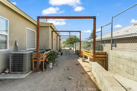 $660,000 | 17601 Bangor Avenue, Hesperia, CA 92345