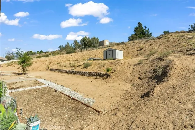 $660,000 | 17601 Bangor Avenue, Hesperia, CA 92345