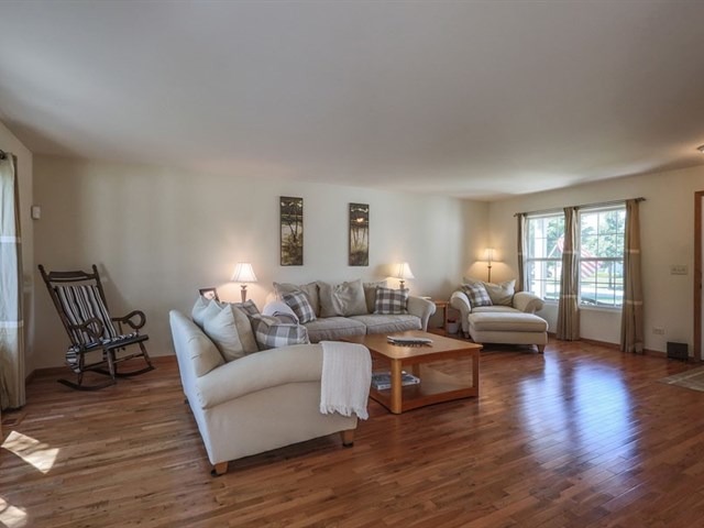 6212 Blue Ridge Drive Plainfield, IL 60586 - Photo 2 of 25