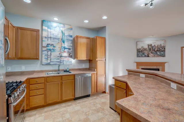 $424,900 | 608 Bear Claw Way, Middleton, WI 53562