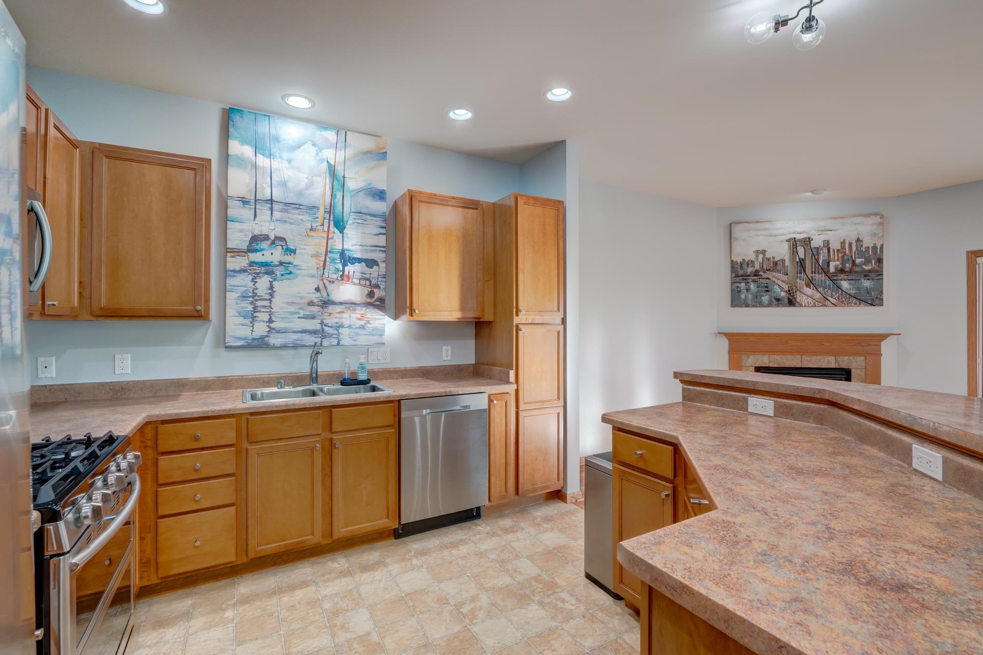 608 Bear Claw Way Middleton, WI 53562 - Photo 13 of 33