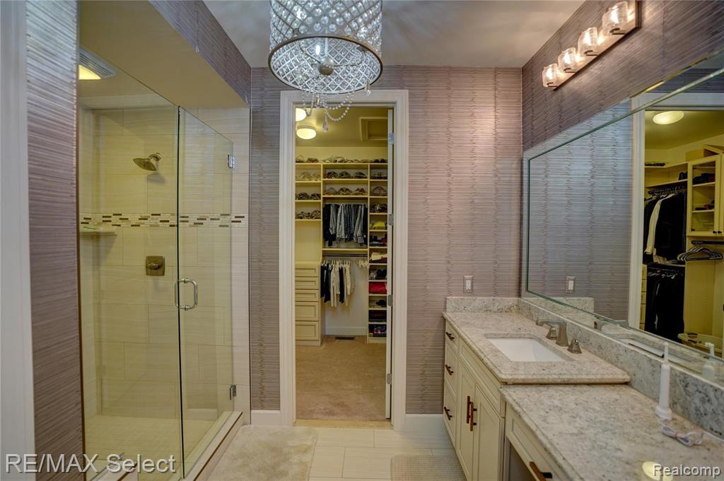 5520 Woodfall Road Clarkston, MI 48348 - Photo 28 of 48 Gallery Image 28