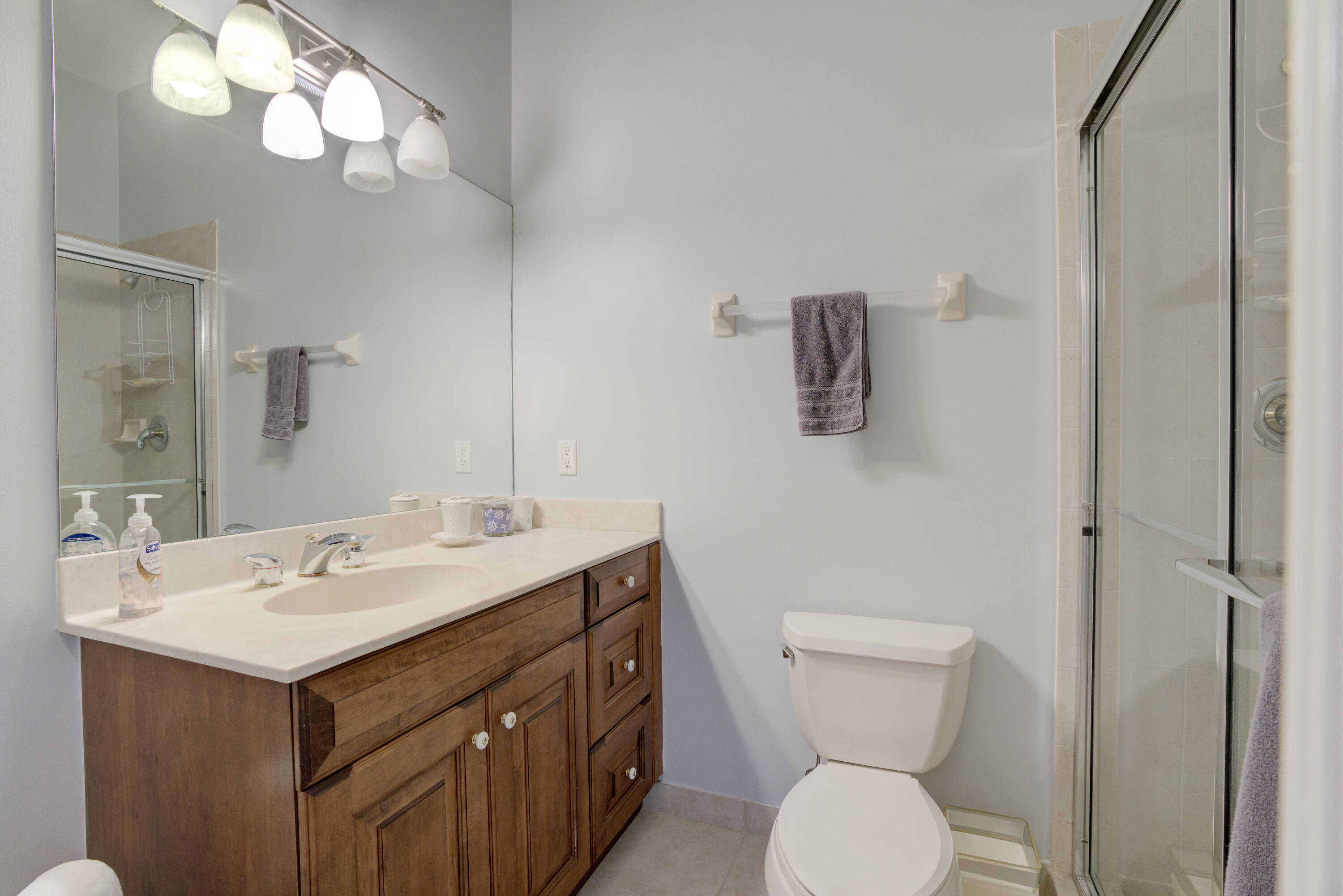 458 Ocean Ridge Way Juno Beach, FL 33408 - Photo 24 of 31 GUEST BATH