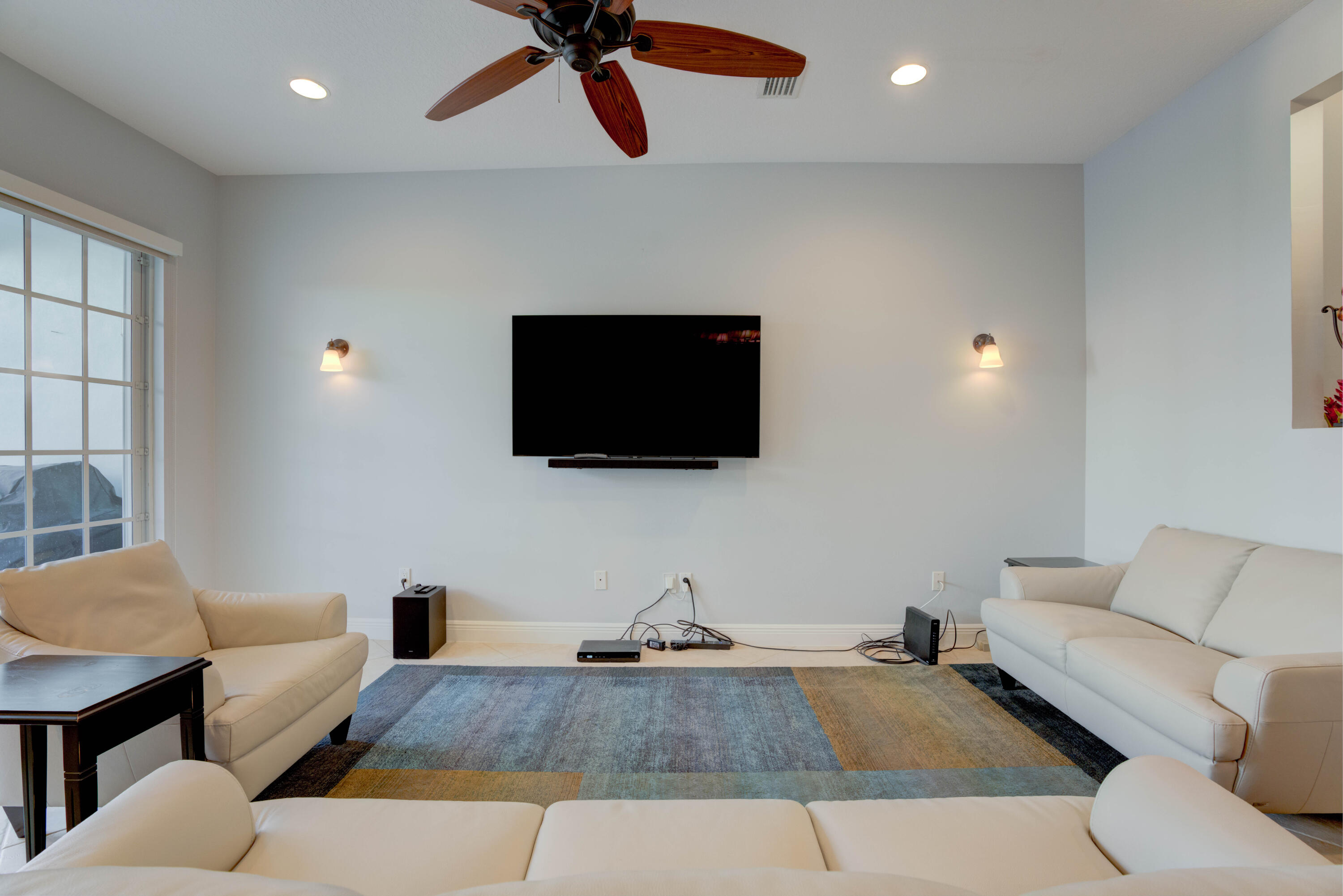 458 Ocean Ridge Way Juno Beach, FL 33408 - Photo 10 of 31 LIVING ROOM