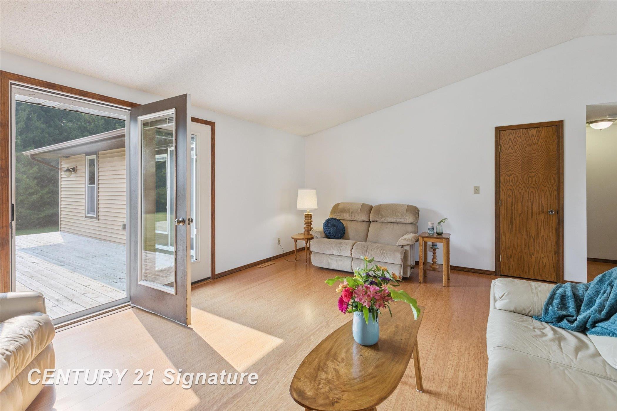 132 North 9 Mile Road Midland, MI 48640 - Photo 29 of 84 Family room leading towar