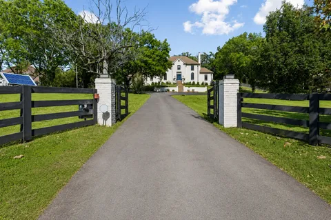 $3,389,000 | 310 Deerwood Lane, Brentwood, TN 37027