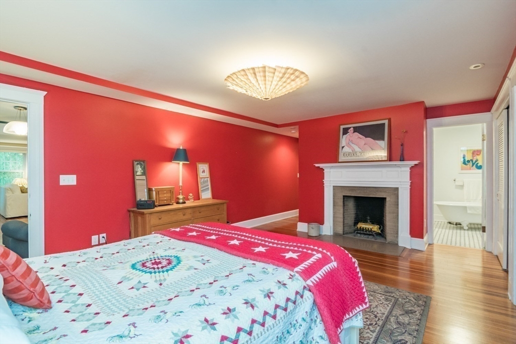 88 Round Hill Road, Unit 2 Northampton, MA 01060 - Photo 29 of 38