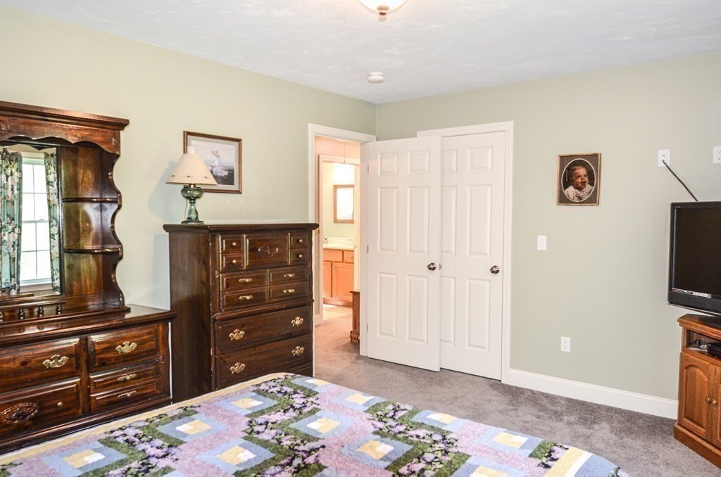 15 Parker Road, Unit 12 Berlin, MA 01503 - Photo 19 of 34