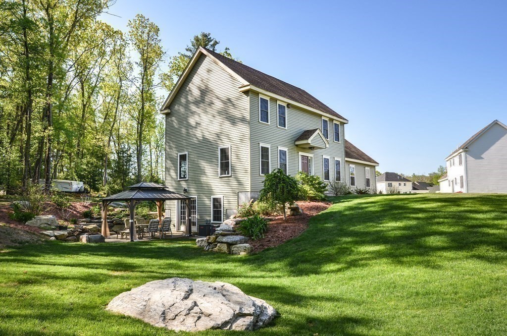 15 Parker Road, Unit 12 Berlin, MA 01503 - Photo 3 of 34