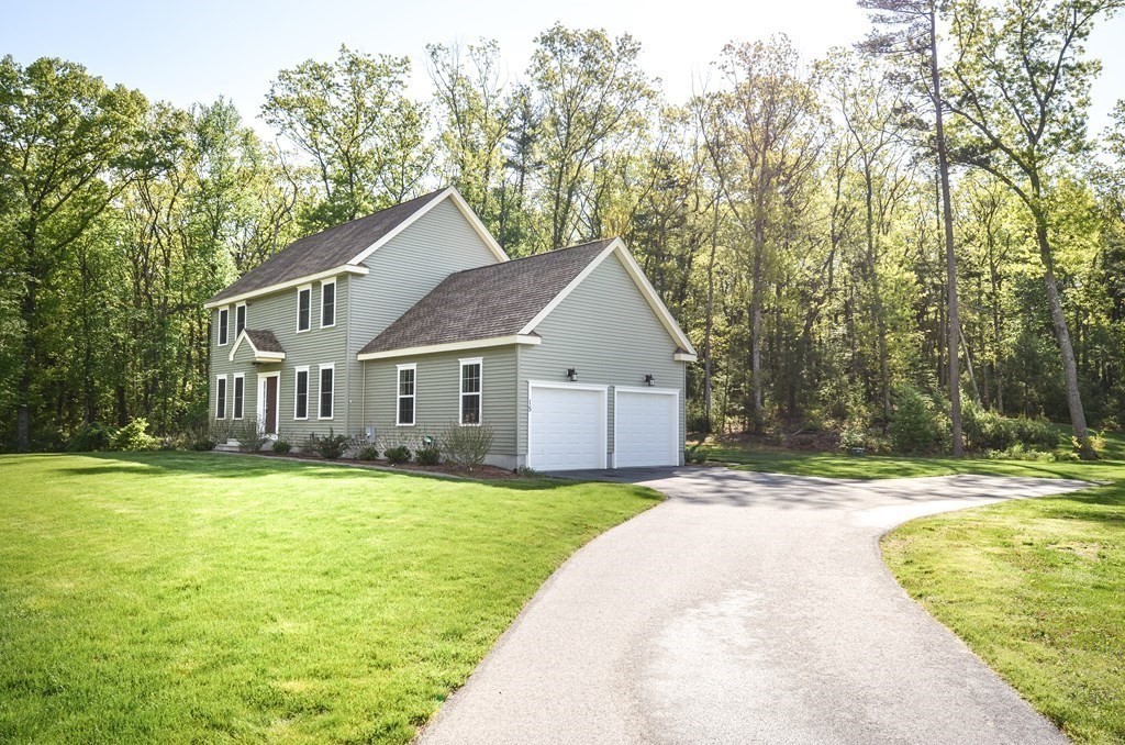 15 Parker Road, Unit 12 Berlin, MA 01503 - Photo 4 of 34