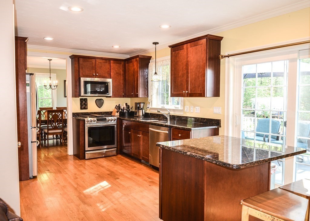 15 Parker Road, Unit 12 Berlin, MA 01503 - Photo 5 of 34