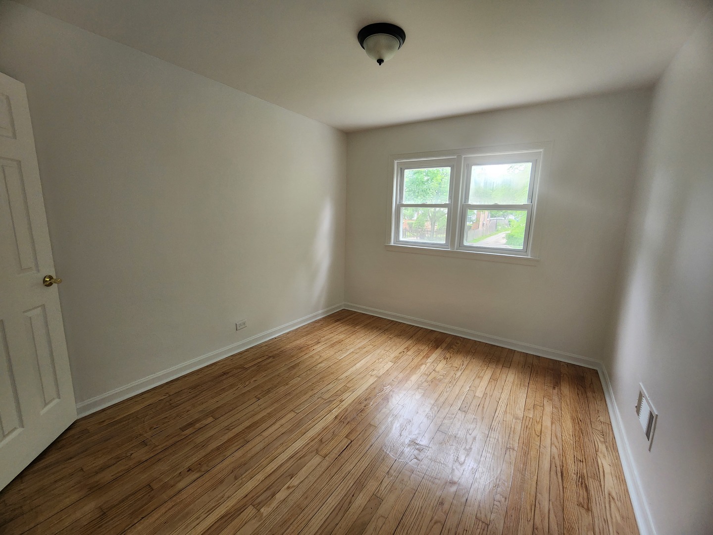 2017 Foster Street, Unit 1 Evanston, IL 60201 - Photo 5 of 17