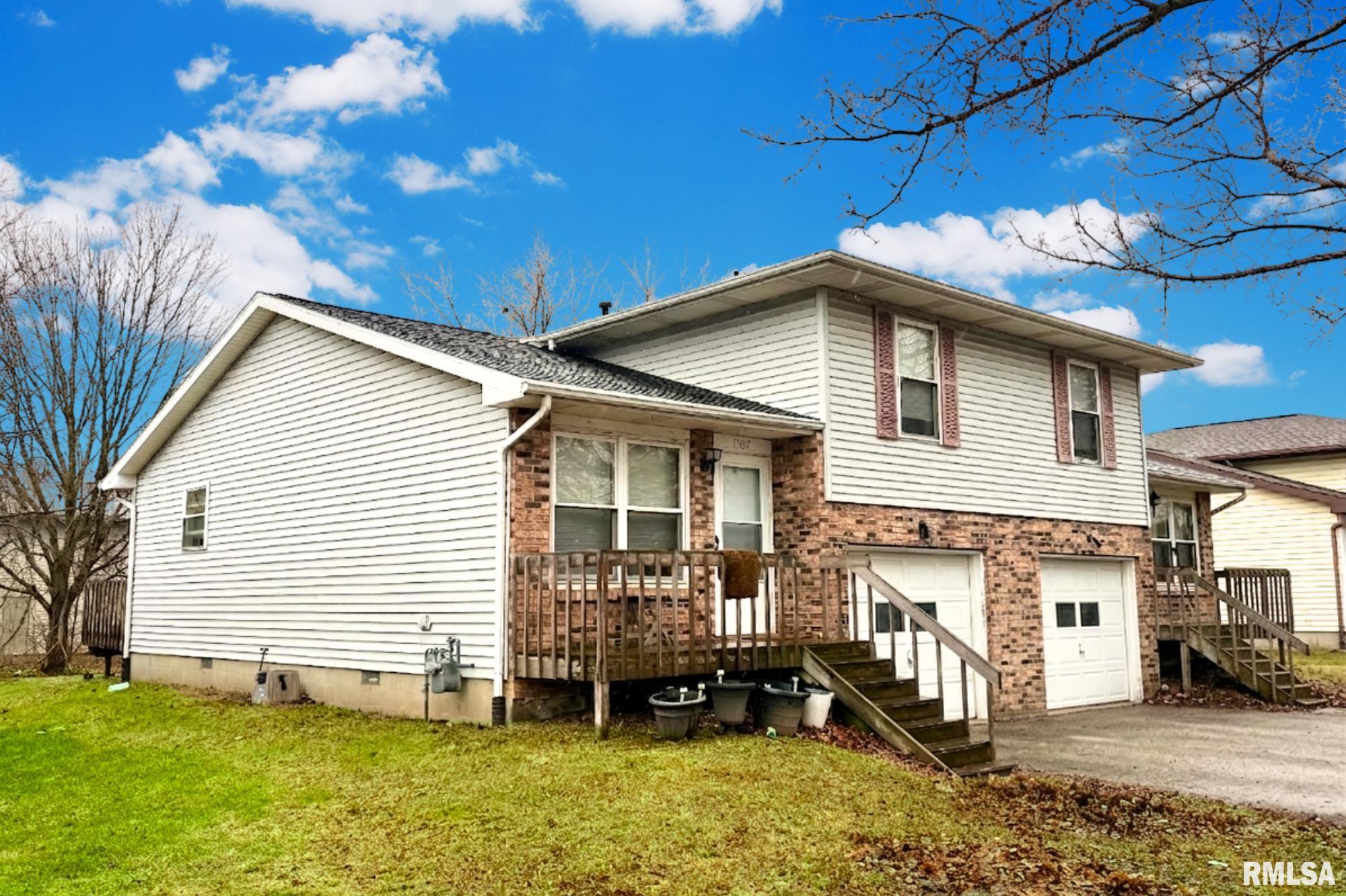 1507 Ensign Drive Normal, IL 61761 - Photo 2 of 3