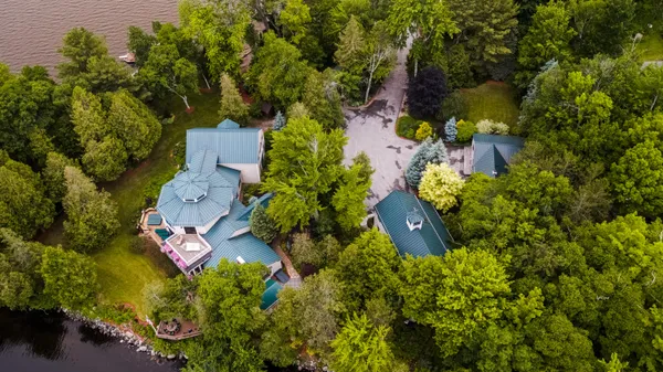 $3,850,000 | 107 Barrows Point Road, Newport, ME 04953