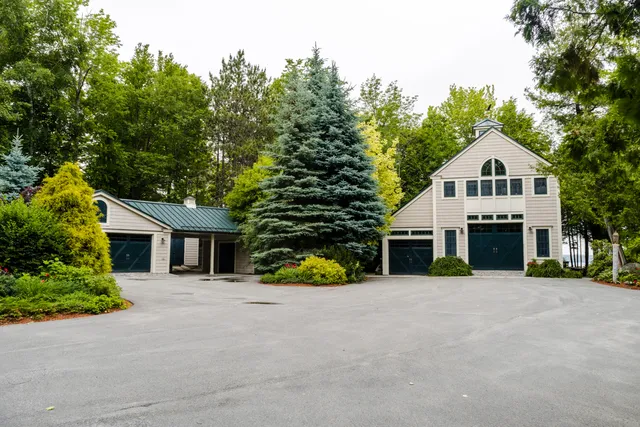 $3,850,000 | 107 Barrows Point Road, Newport, ME 04953