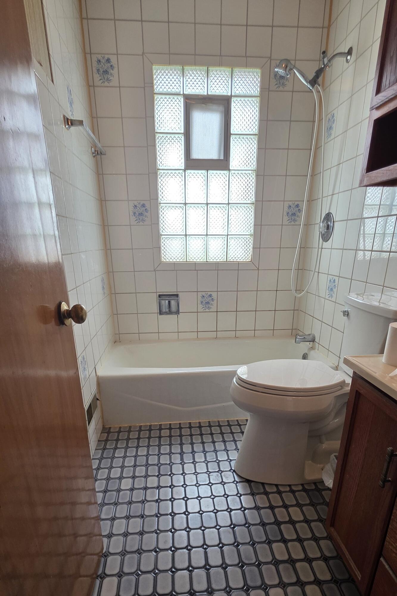 3370 South 66th Street Milwaukee, WI 53219 - Photo 7 of 14 Bathroom