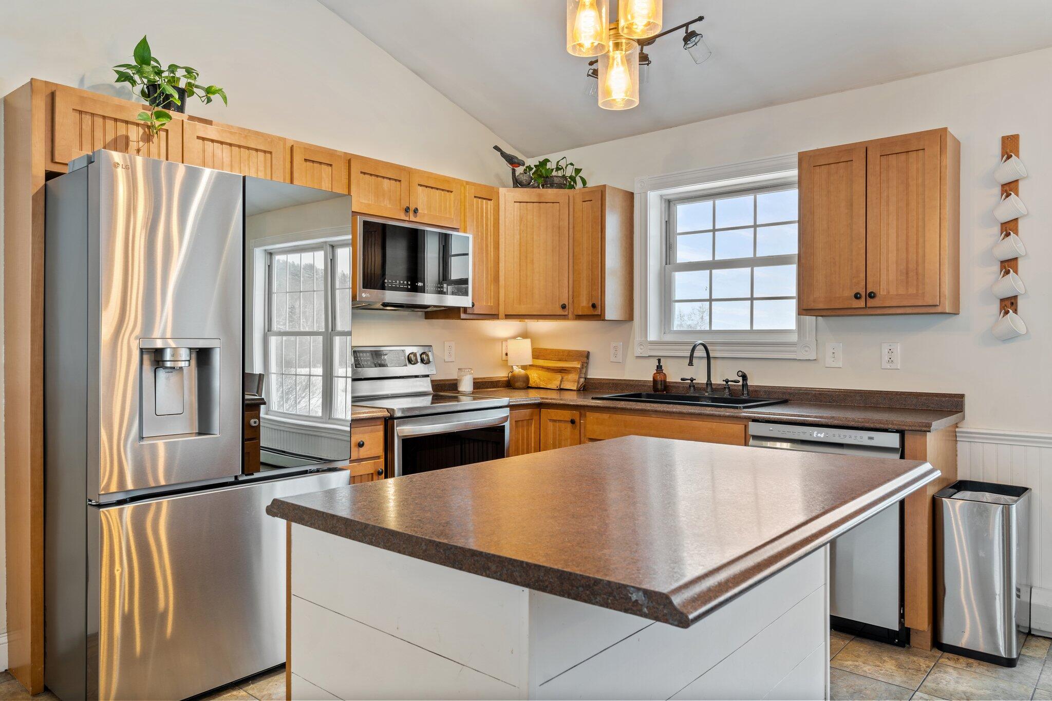 667 Newburgh Road Hermon, ME 04401 - Photo 19 of 52 15-web-or-mls-DSC00511