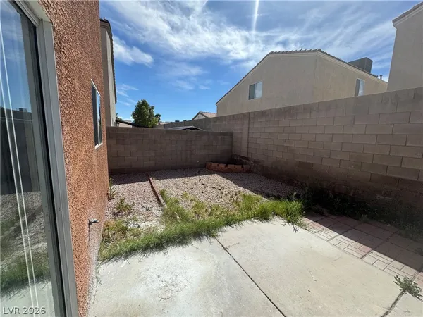 $2,120 | 5273 Panguitch Drive, Las Vegas, NV 89122
