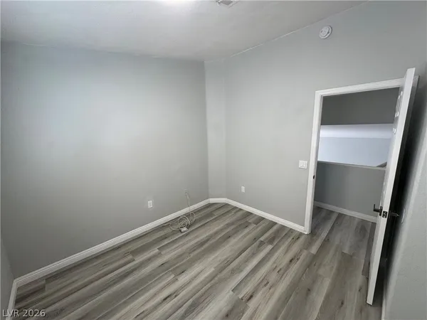 $2,120 | 5273 Panguitch Drive, Las Vegas, NV 89122